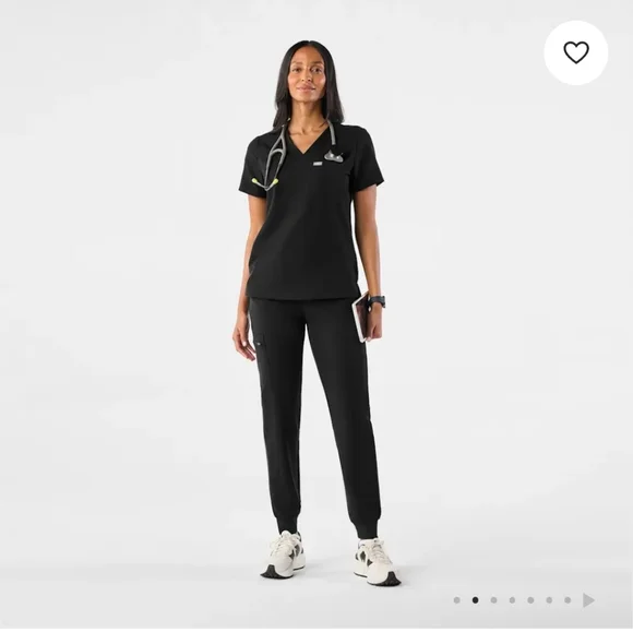 FIGS Catarina One-Pocket Scrub Top Women's Size Medium Regular Black - Picture 2 of 11